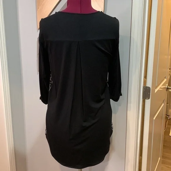 Animal print Vince Camuto Blouse - Picture 3 of 7